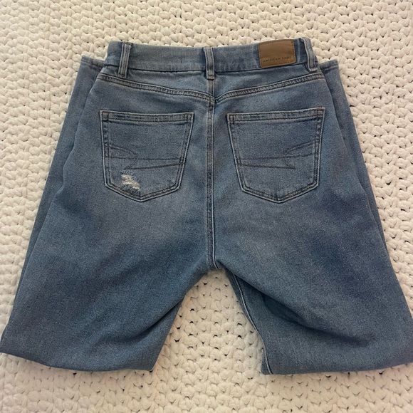 American Eagle “Curvy Mom Jean” - Picture 4 of 4